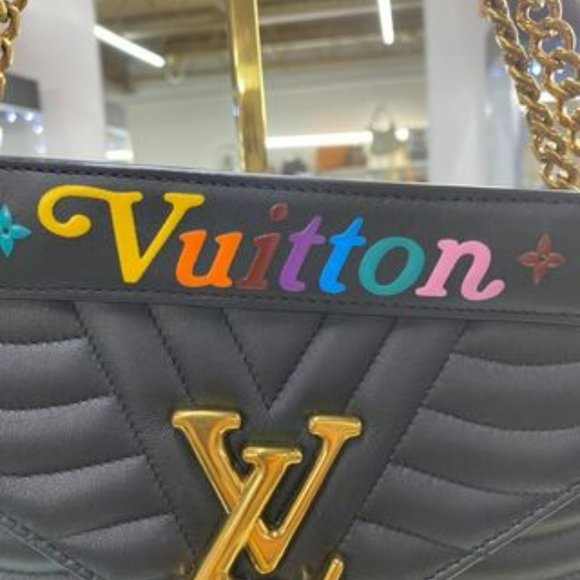 Louis Vuitton Wave - Picture 2 of 14